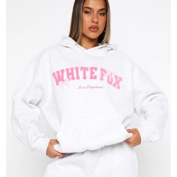 White Fox The Daydreamers Madeline Oversized Hoodie in Grey Marle - XS/S, NWT - Picture 2 of 3